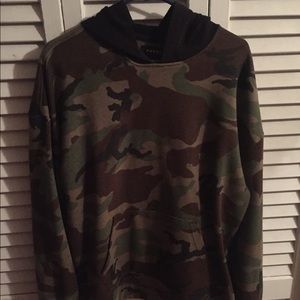 Nice camo streetwear hoodie oversized large